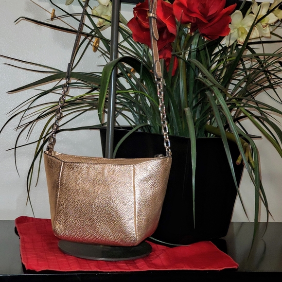 NWOT Vince Camuto Kelby Crossbody Purse Rose Gold Leather - Picture 10 of 13